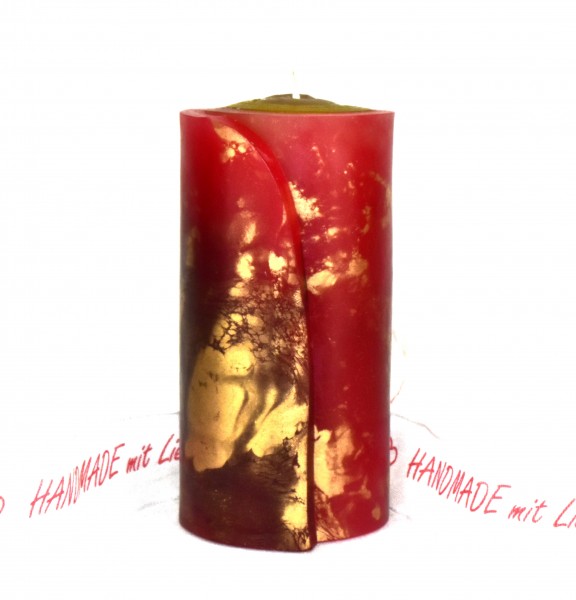 Rote von Hand gefertigte Kerze 